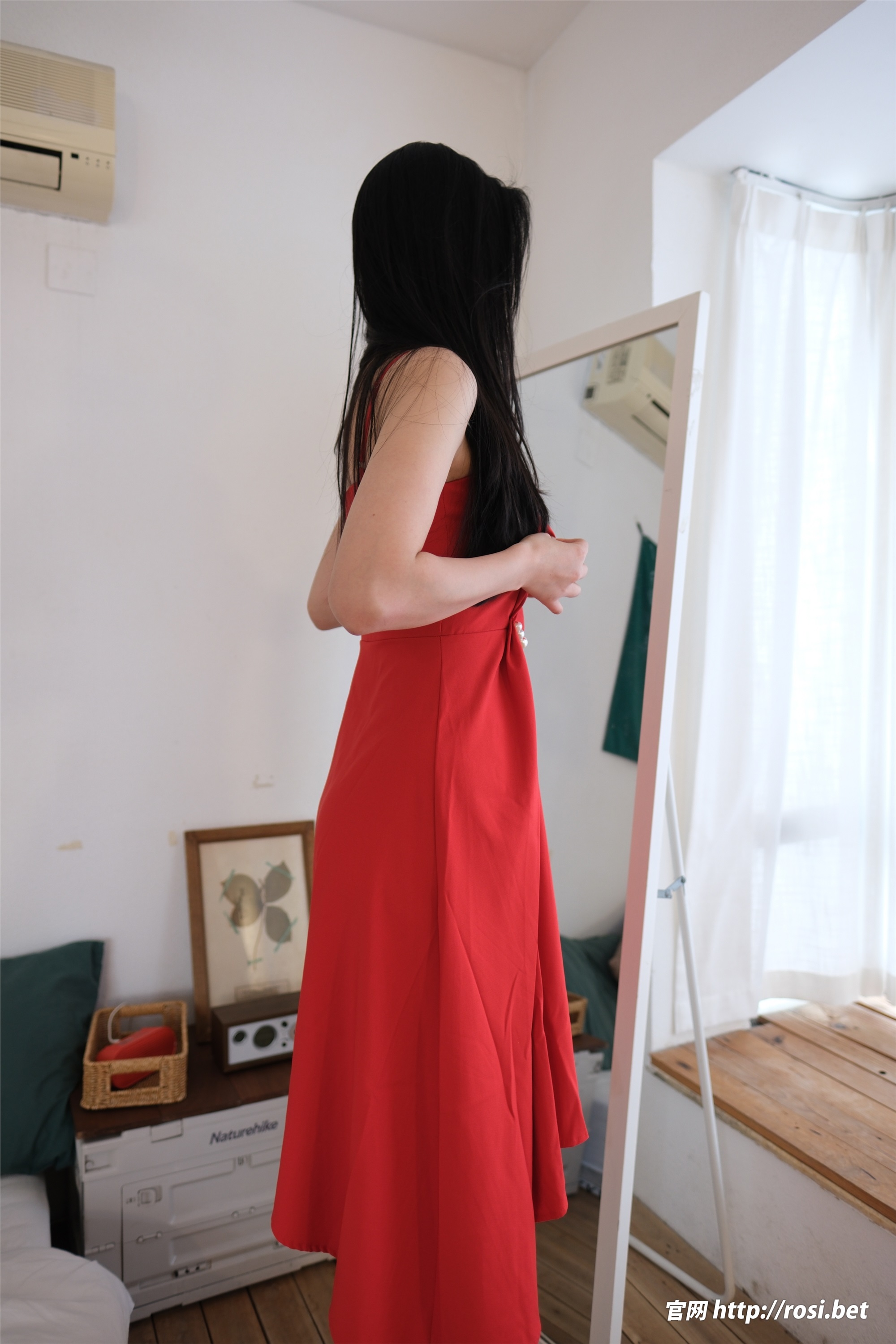 ROSI写真 2025.11.09 NO.5088